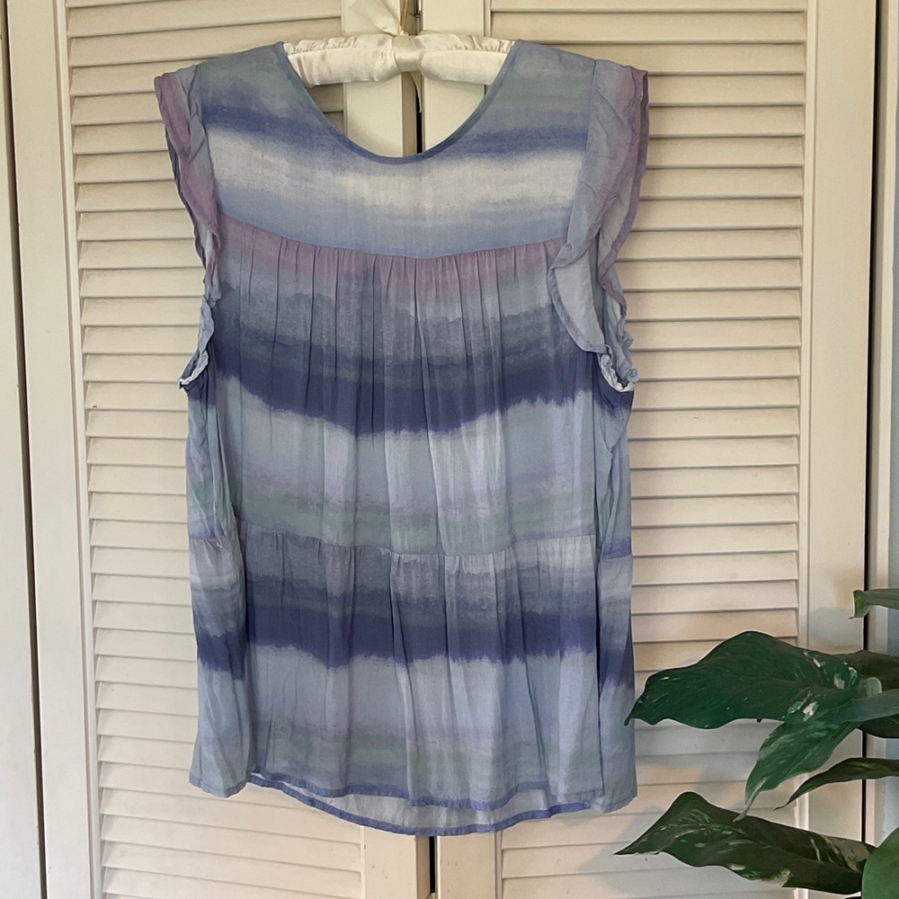 Cloth & Stone Blue and Green Ombré Print Blouse
